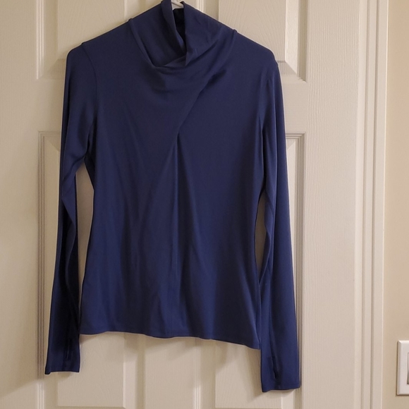 Lululemon crossover mock neck long sleeve